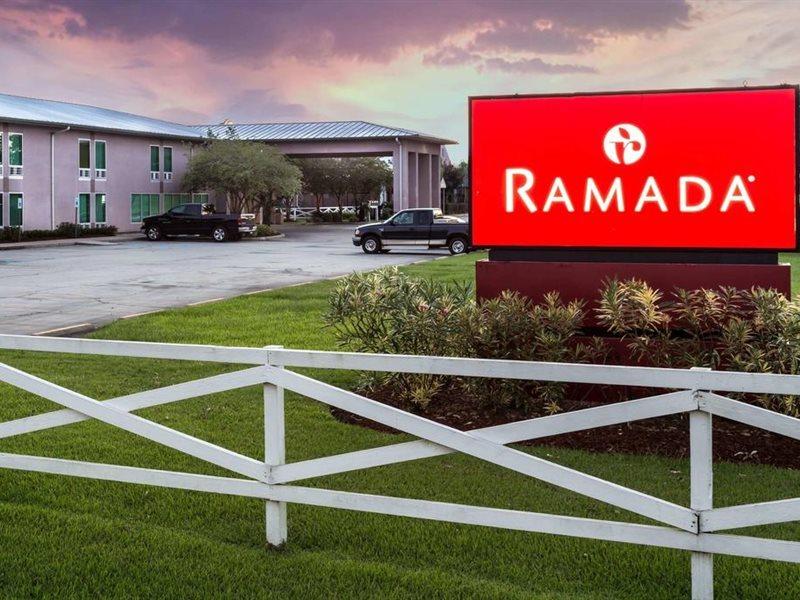 Готель Ramada By Wyndham Luling Екстер'єр фото